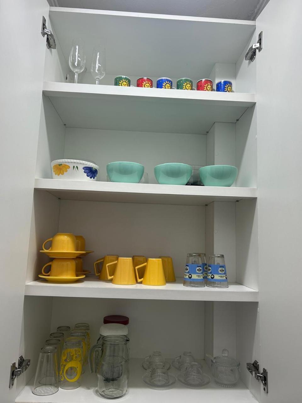 Lindo, E Sala, 100 Metros Da Apartamento Santos (Sao Paulo)