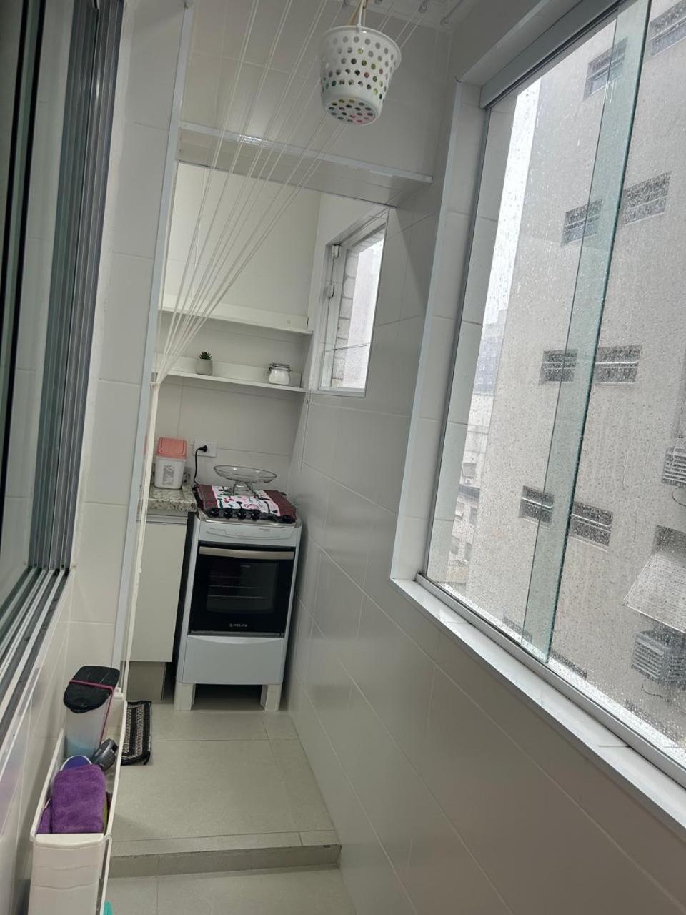 Apartamento Lindo, E Sala, 100 Metros Da