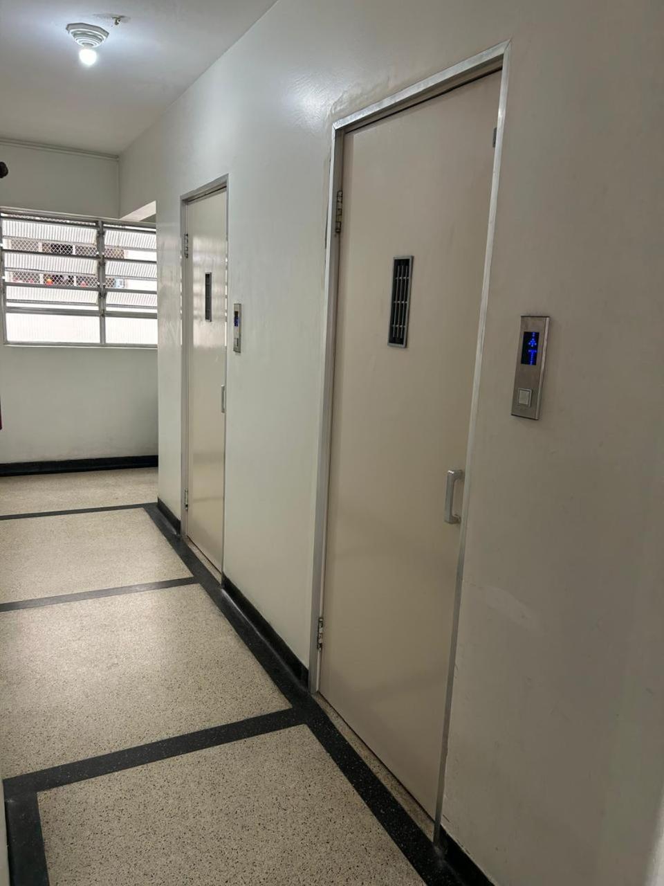 Apartamento Lindo, E Sala, 100 Metros Da *