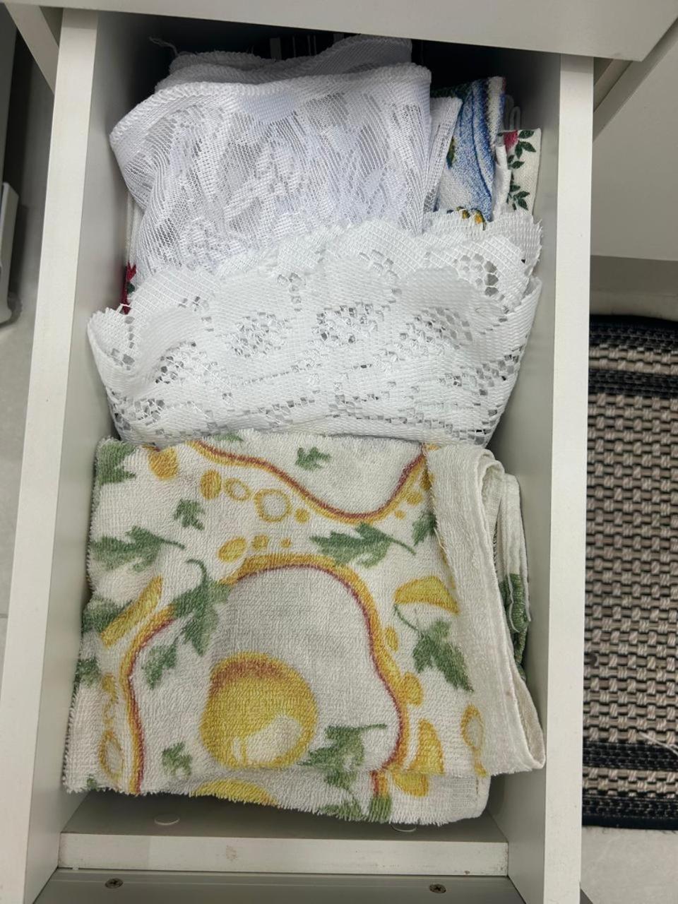 Lindo, E Sala, 100 Metros Da Apartamento Santos (Sao Paulo)