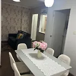 Apartamento Lindo, Quarto E Sala, 100 Metros Da Praia