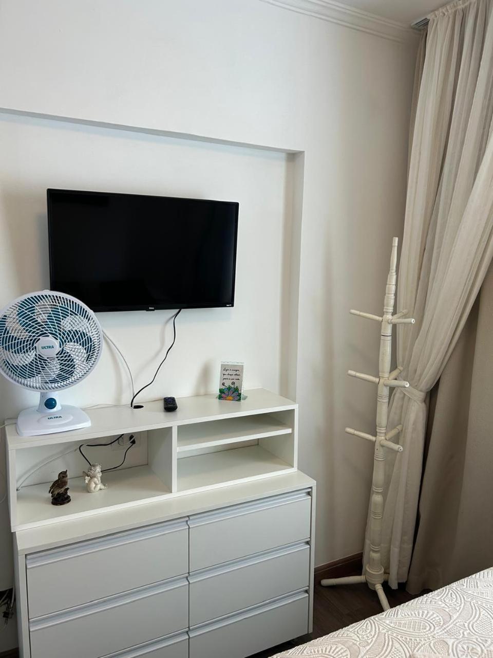 Lindo, E Sala, 100 Metros Da Apartment *