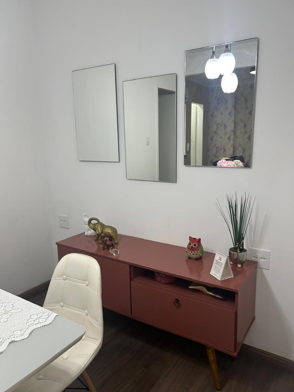 Lindo, E Sala, 100 Metros Da Apartment
